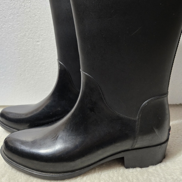 Tommy Hilfiger Logo Black Karissa Leather Upper Tall Rain Boots Size: 10M - Picture 7 of 9